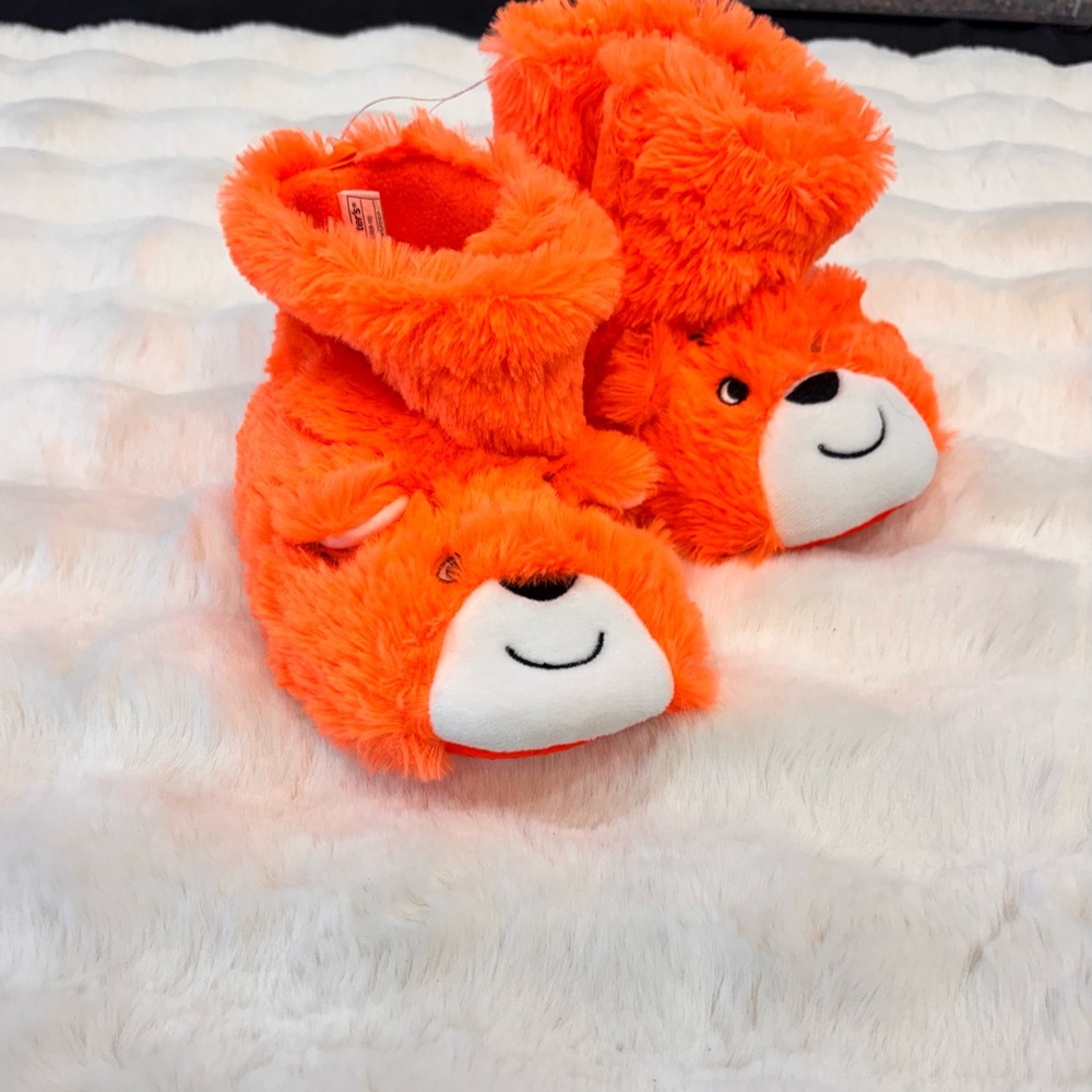 NWT. Carter's Plush Slippers